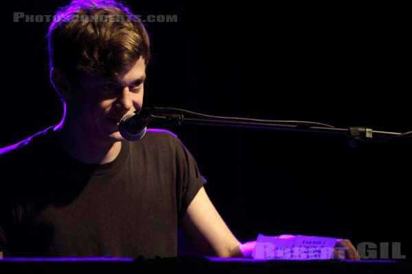 PERFUME GENIUS - 2010-10-26 - PARIS - Point Ephemere - 